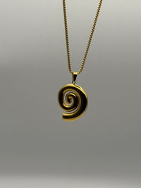 Seashell Pendant Necklace